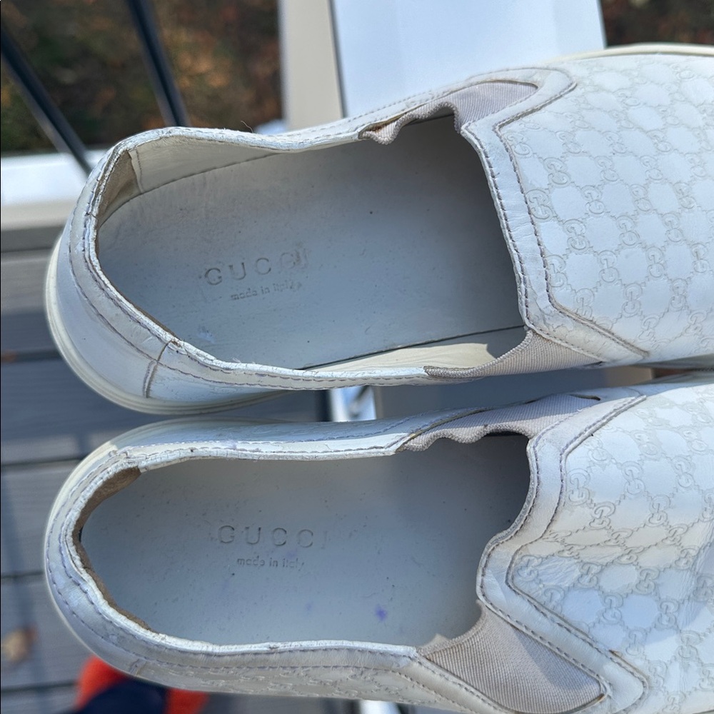 Gucci White Microguccissima Pattern Leather Sneakers w free  Gucci wristlet - Picture 7 of 16